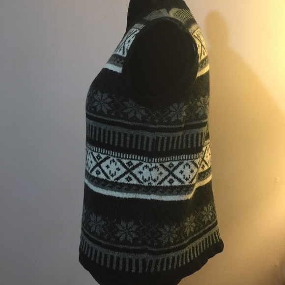 Vintage Knitted Sweater vest Snowflakes V Neck Pullover Sweater Sz Medium - Picture 7 of 9